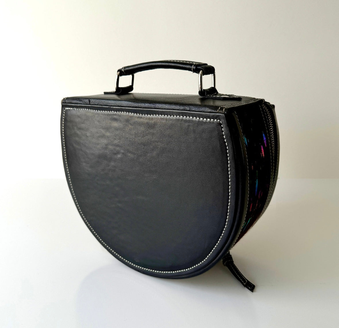 MAKE-UP CASE